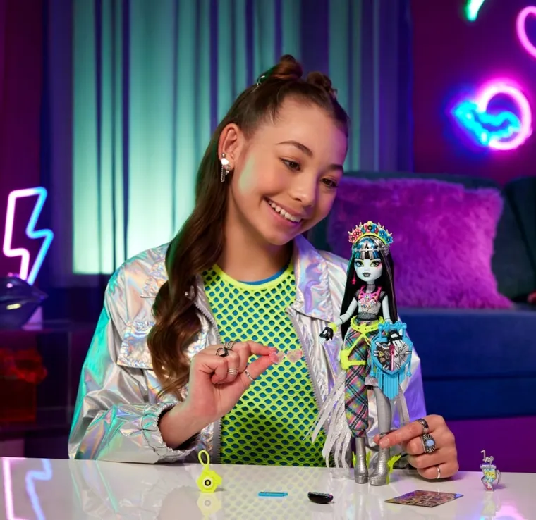 Monster High, Monster Fest, papusa Frankie Stein cu accesorii