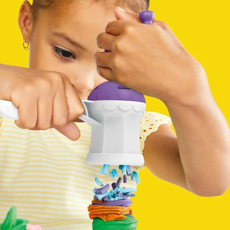 Play-Doh, Cupcake Tower, set creativ, 8 cutie cu plastilina