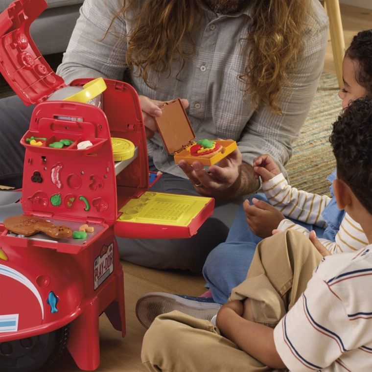 Play-Doh, Pizza delivery scooter, set creativ cu plastilina
