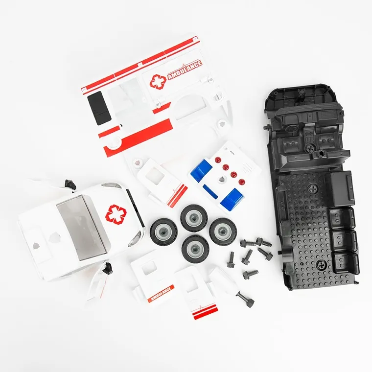 Smiki, Ambulanta, masinuta de asamblat cu lumini si sunete