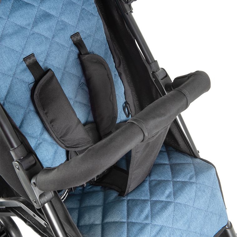 Smiki, Hurricane, carucior sport, albastru-negru