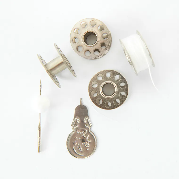 Smiki, Stylo, masina de cusut