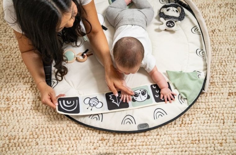 Tiny Love, Decor, saltea educativa de activitati cu arcade, alb-negru