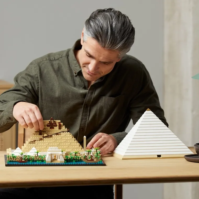 LEGO Architecture, Marea piramida din Giza, 21058