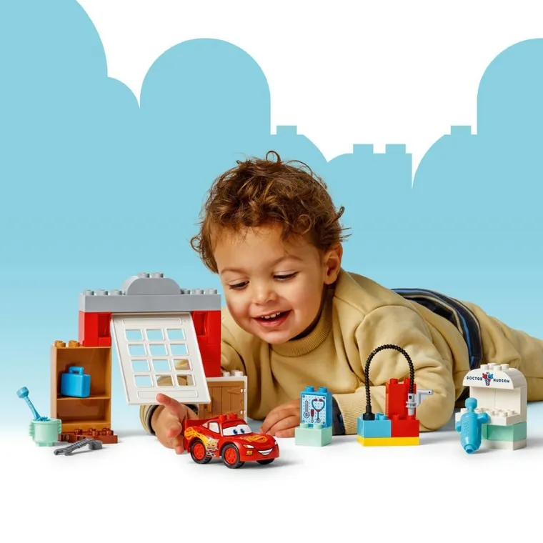 LEGO DUPLO Disney, Vizita lui McQueen la garajul lui Doc, 10456
