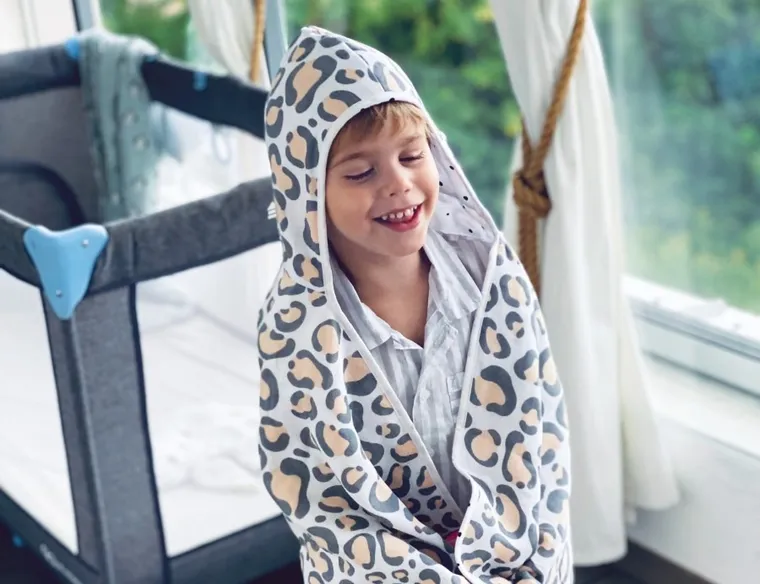 Motherhood, Prosop din muselina pentru sugari (65-130), Blue Zebra