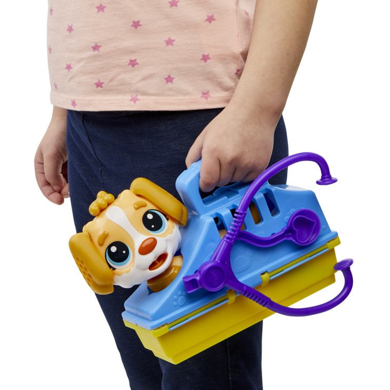 Play-Doh, Care 'n Carry Vet, set creativ + 4 cutii de plastilina GRATUIT, set promotional