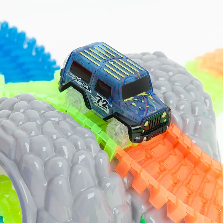 Smiki, Magic Tracks, circuit auto flexibil cu masinute, 138 elemente