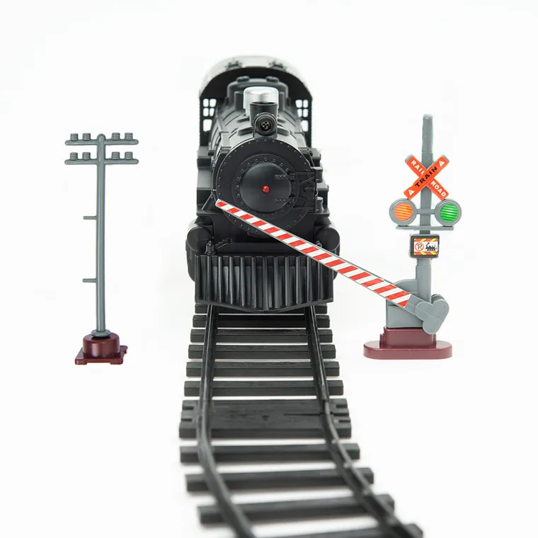 Smiki, tren clasic cu sine, fum, lumini si sunete, 1:48