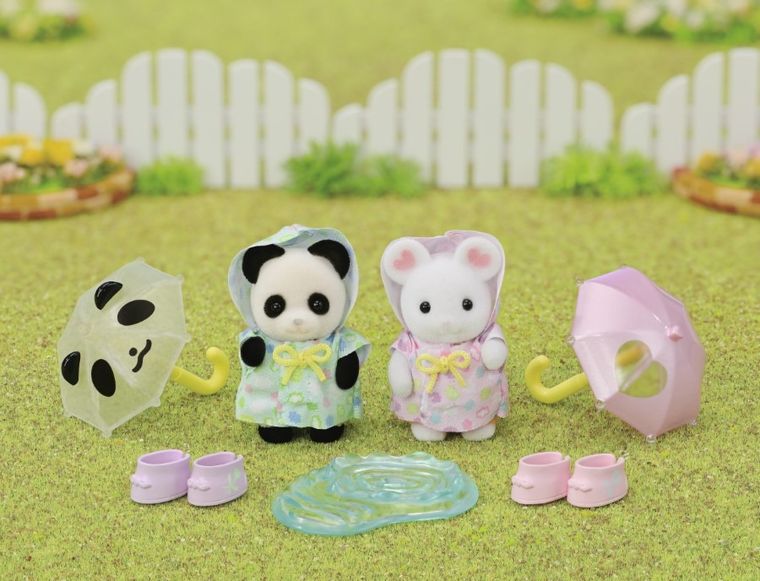 Sylvanian Families, Plimbare cu umbrele, set de figurine, 5748