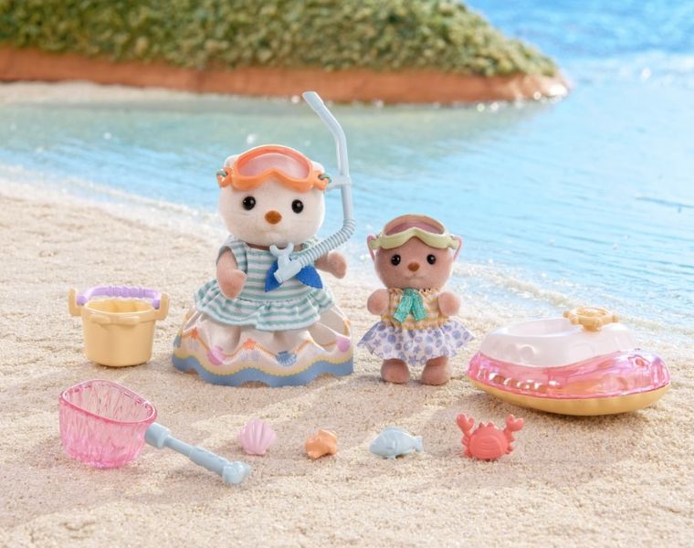 Sylvanian Families, Surorile vidrelor de mare in vacanta, set cu figurine, 5804