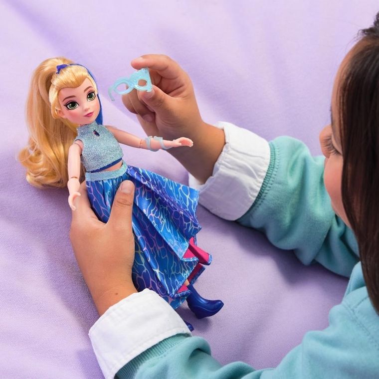 Unicorn Academy, Isabel Masquerade, papusa fashion