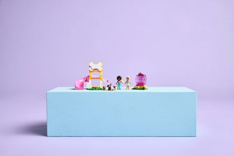 LEGO Friends, Loc de joaca pentru catelusi, 42665