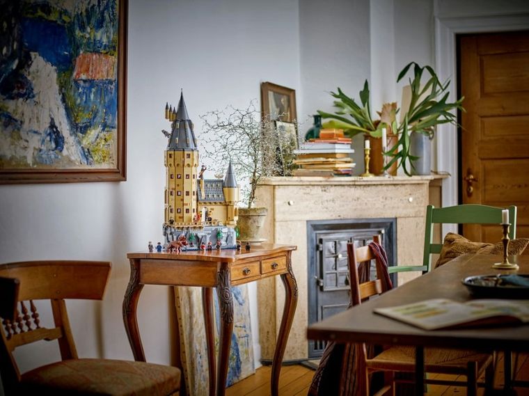 LEGO Harry Potter TM, Castelul Hogwarts: Turnul principal, 76454