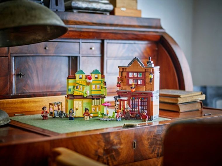 LEGO Harry Potter TM, Furnituri Vajthat de calitate si magazin de inghetata, 76452