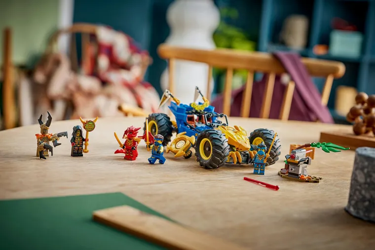 LEGO NINJAGO, Masina transformabila a lui Jay, 71856