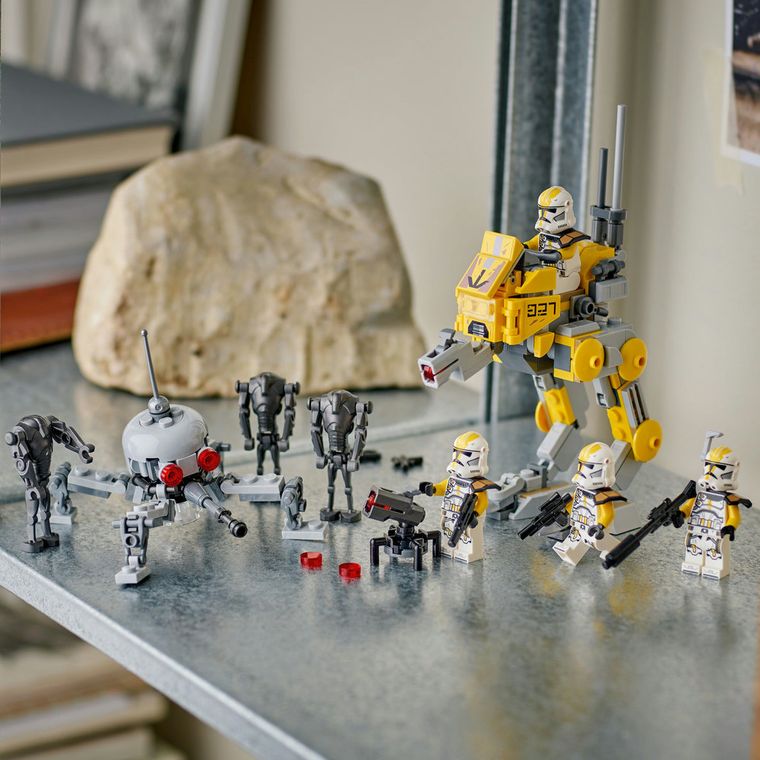 LEGO Star Wars, Pachet de lupta Soldati clona din unitatea stelara 327, 75431
