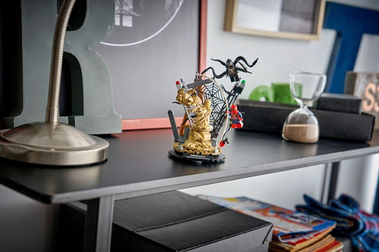 LEGO Super Heroes, Batalie memorabila: Omul Paianjen vs Sandman, 76334