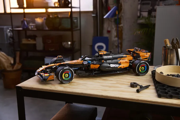 LEGO Technic, Masina F1 McLaren MCL39, 42228