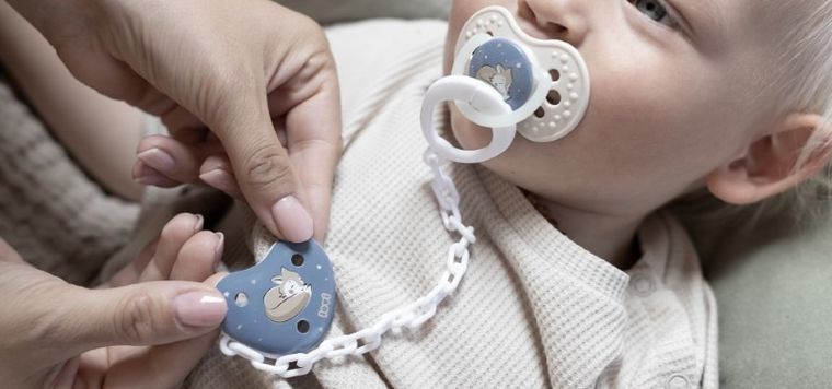 Lovi, Night&Day, lant pentru suzeta, roz