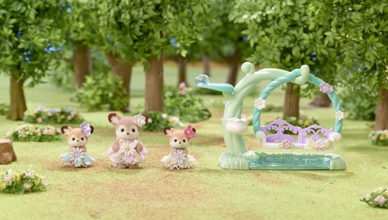 Sylvanian Families, Caprioare pe leaganul cu flori, set cu figurine, 5801