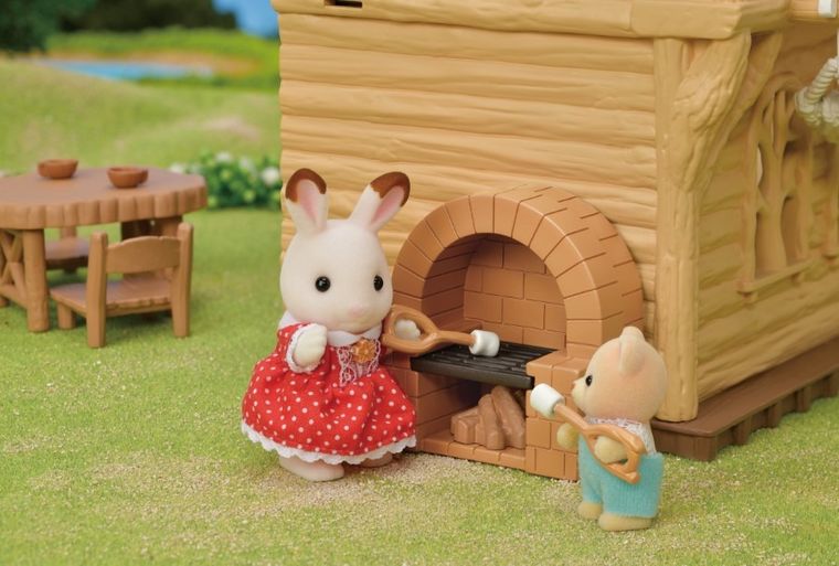 Sylvanian Families, Casuta de la lac, 5451