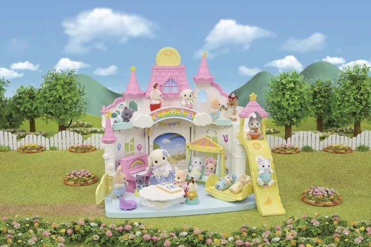 Sylvanian Families, Gradinita colorata, set cu figurine, 5743