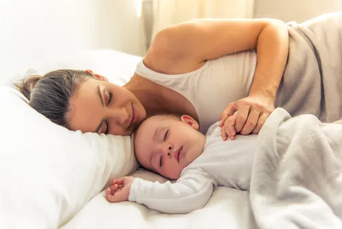 7 metode eficiente de adormit copilul