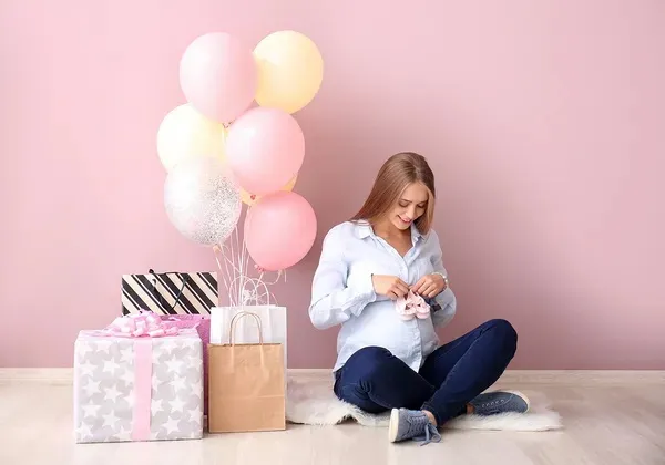 Cadou pentru baby shower – cateva idei despre ce sa-i cumperi viitoarei mame